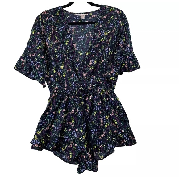 Victoria’s Secret Romper - Picture 2 of 15